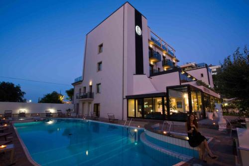 Ferretti Beach Hotel - Best Beach Hotels in Rimini