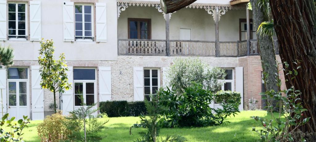 La Belle Montoise - Best Hotels in Tarn et Garonne
