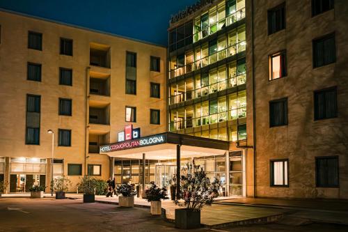 Hotel Cosmopolitan Bologna - Best Parking Hotels in Bologna