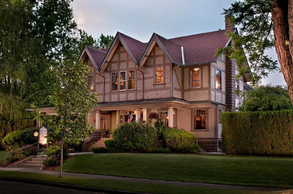 Green Gables Inn - Best Hotels in Walla Walla