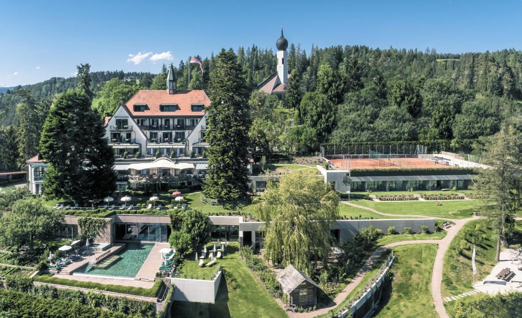 Parkhotel Holzner - Best Hotels in South Tyrol
