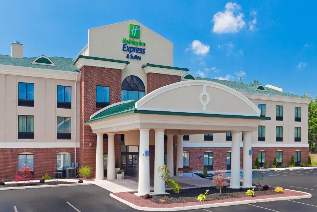 Holiday Inn Express & Suites White Haven - Poconos by IHG - Best Fitness Hotels in The Poconos, PA