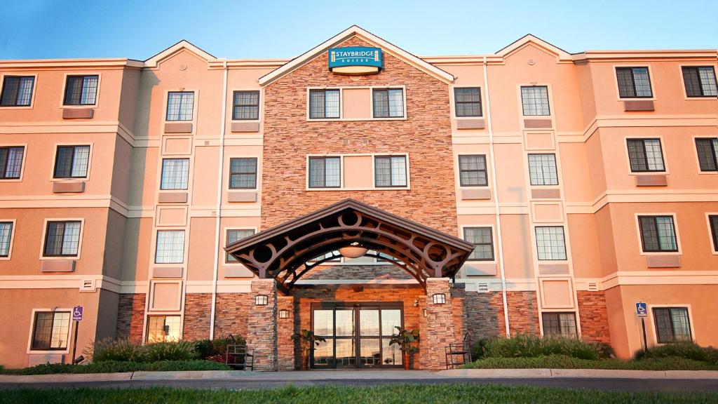 Staybridge Suites Wichita by IHG - Best Parking Hotels in Kansas