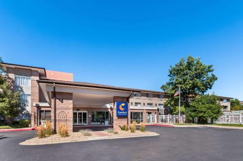 Comfort Inn & Suites Boulder - Best Hotels in Boulder, CO