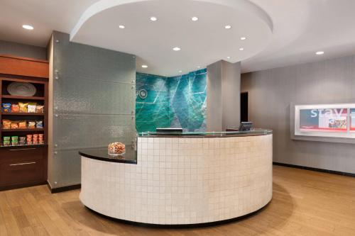 Springhill Suites by Marriott West Palm Beach I-95 - Best Hotels with Free Breakfast in West Palm Beach, FL