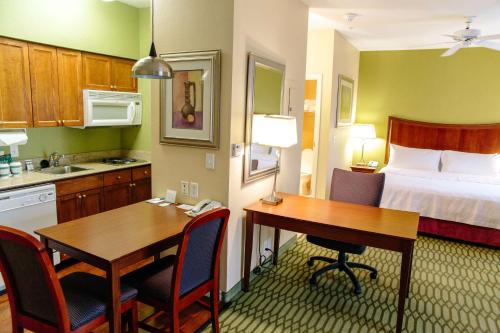 Homewood Suites by Hilton College Station - Best Hotels with Free Breakfast in College Station, TX