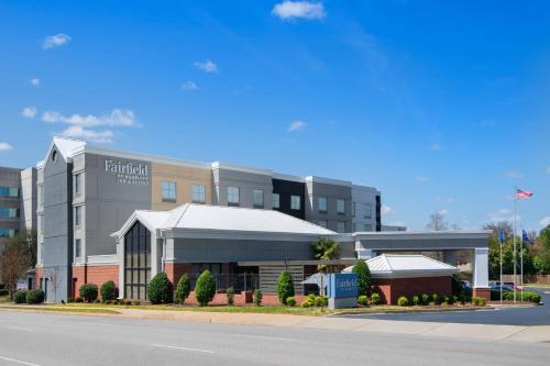 Fairfield Inn & Suites Columbia Downtown - Best Hotels with Free Breakfast in Columbia, SC