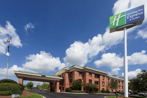 Holiday Inn Express Hotel & Suites Columbia-I-20 at Clemson Road, an IHG Hotel