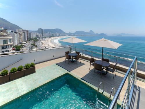 Orla Copacabana Hotel - Best Pool Hotels in Rio de Janeiro