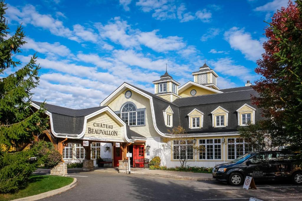 Château Beauvallon - Best Pool Hotels in Quebec