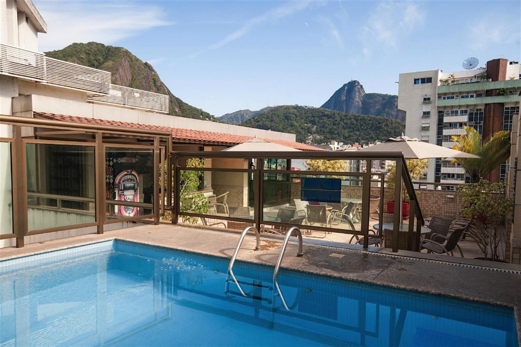Mar Palace Copacabana Hotel - Best Pool Hotels in Rio de Janeiro