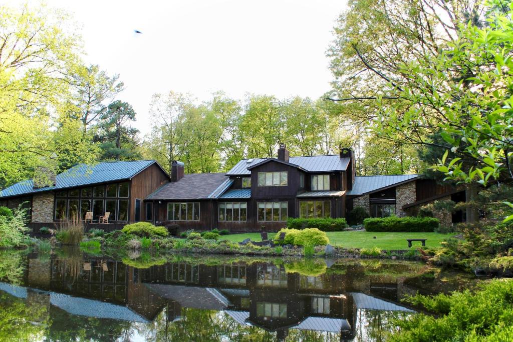 The Inn at White Oak - Best Hotels in Gettysburg, PA