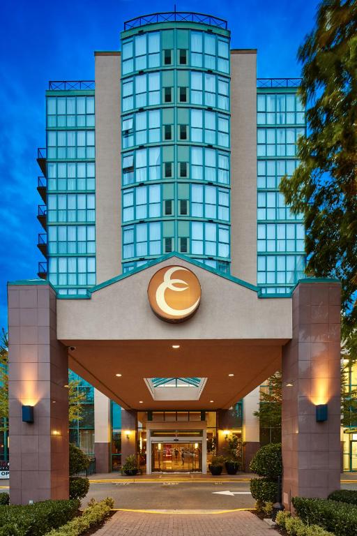 Executive Plaza Hotel & Conference Centre, Metro Vancouver - Best Pool Hotels in British Columbia