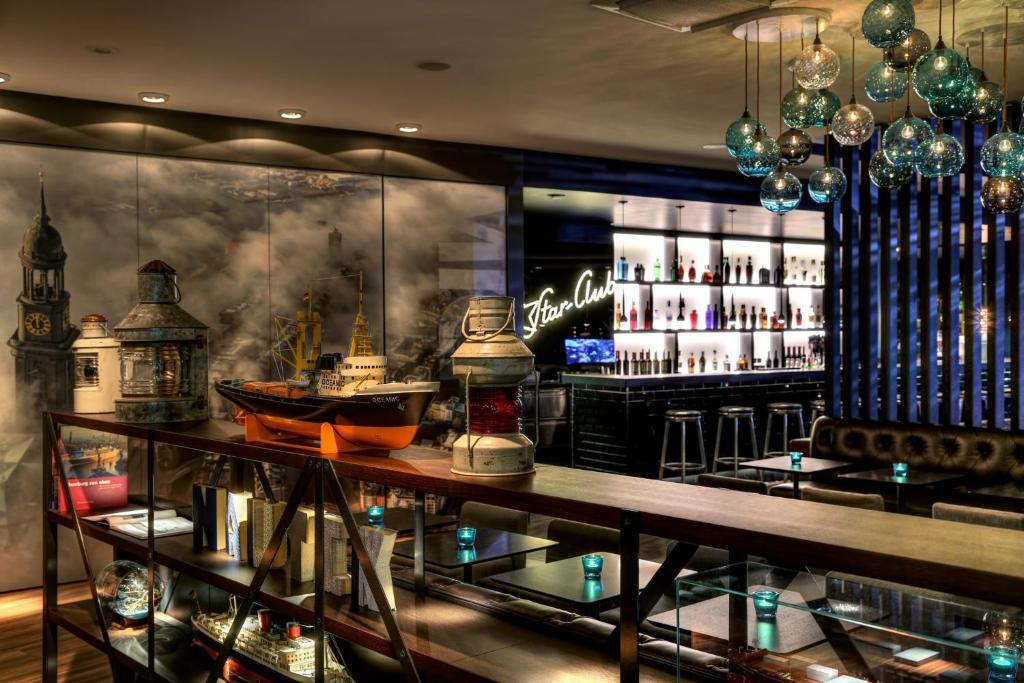 Motel One Hamburg am Michel - Best Hotels with Free Breakfast in Hamburg