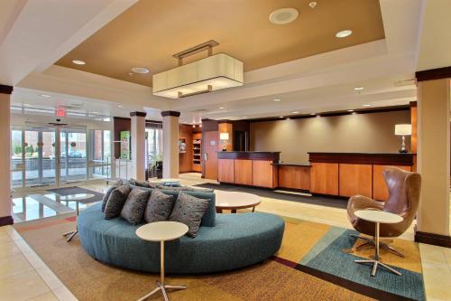 Fairfield Inn & Suites by Marriott Milwaukee Airport - Best Hotels with Airport Shuttle Service in Milwaukee, WI