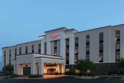 Hampton Inn Branson - Branson Hills - Best Hotels with Free Breakfast in Branson, MO