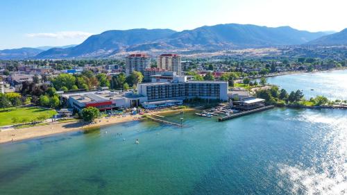 Penticton Lakeside Resort - Best Beach Hotels in British Columbia