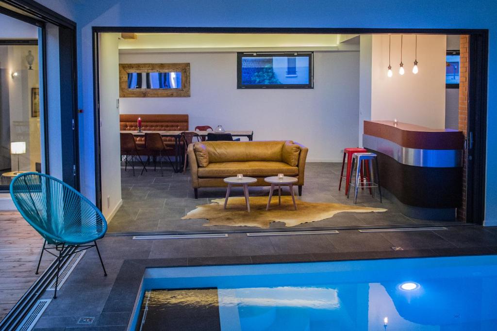 Villa Pradelle et swimming pool - Best Hotels in Clermont-Ferrand