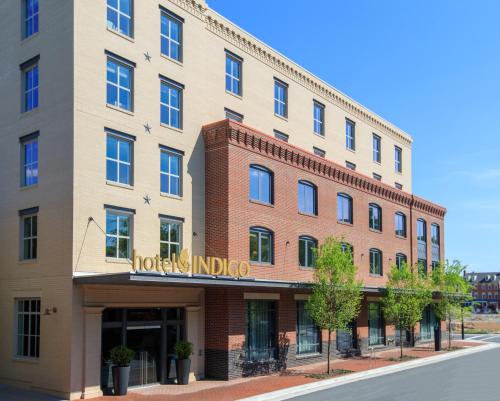 Hotel Indigo Old Town Alexandria by IHG - Best Hotels in Alexandria, VA