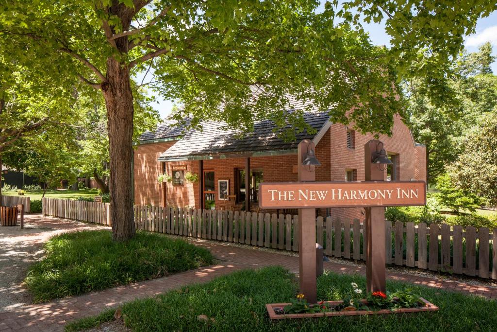 New Harmony Inn Resort and Conference Center - Best Hotels in Indiana