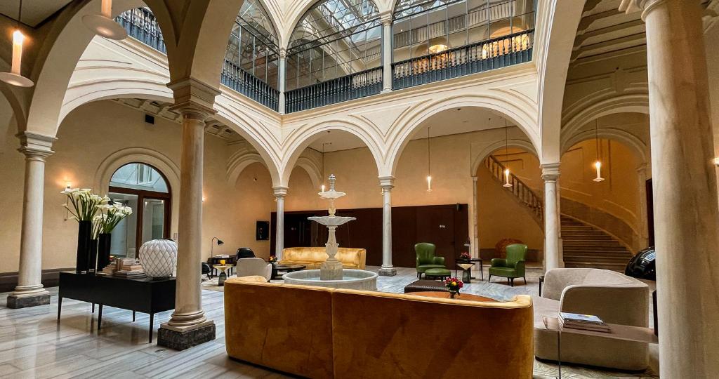 Hotel Mercer Sevilla 5 GL - Hotels with Pools in Seville