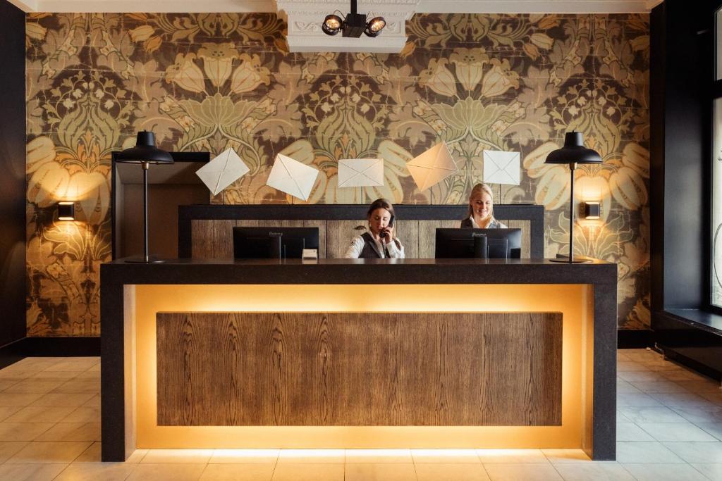 Post-Plaza Hotel & Grand Café - Best Hotels in Friesland