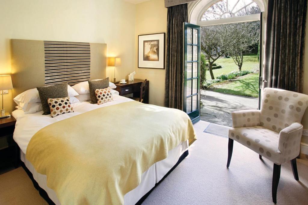 Horse and Groom - Best Hotels in Cotswolds