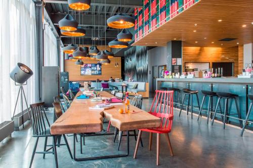 Moxy Aberdeen Airport - Best Business Hotels in United Kingdom