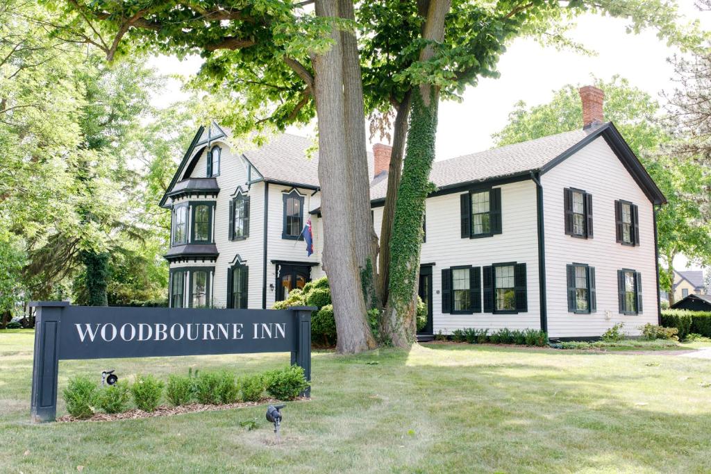 Woodbourne Inn - Best Hotels in Ontario