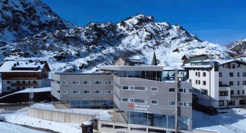 Hotel Ski Austria St.Christoph a.A. - Best Hotels in Tyrol
