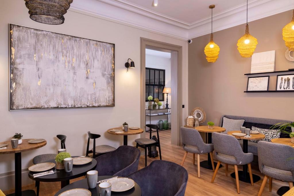 Hôtel Le Fer à Cheval - Best Hotels in Normandy