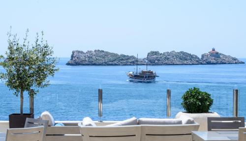 Royal Ariston Hotel - Best Business Hotels in Dubrovnik