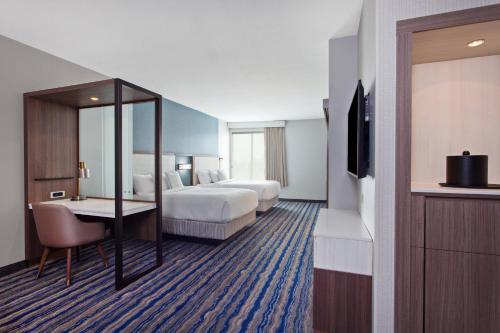 SpringHill Suites by Marriott Huntington Beach Orange County - Best Hotels in Huntington Beach, CA