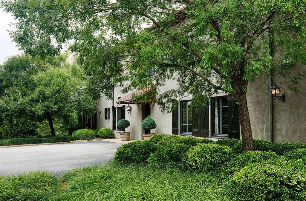 Hotel Domestique - Best Luxury Hotels in South Carolina