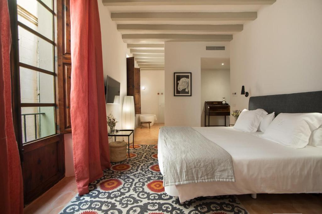Canavall - Best Hotels in Balearic Islands