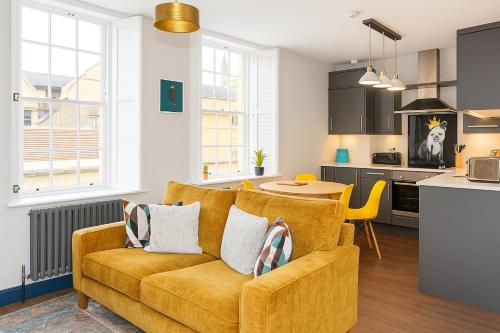 Dream Stays Bath - Beau Street Apartments - Best Hotels in Bath