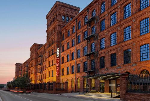 Vienna House by Wyndham Andel's Lodz - Best Hotels in Lodz