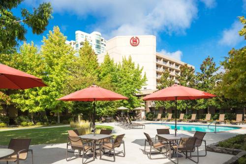 Sheraton Vancouver Airport Hotel - Best Hotels with Airport Shuttle Service in Vancouver, Canada