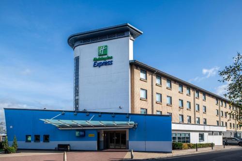 Holiday Inn Express - Glasgow Airport by IHG - Best Hotels with Free Breakfast in Glasgow