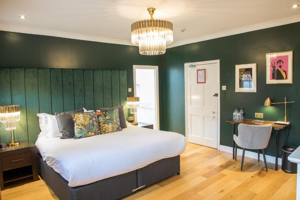 The Eton Mess Boutique Guesthouse - Best Hotels in Windsor