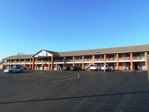 hotels with suites in Lafayette