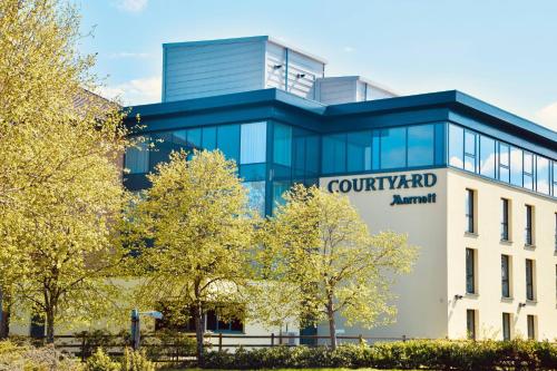 Courtyard by Marriott Glasgow Airport - Best Marriott International Hotels in Scotland