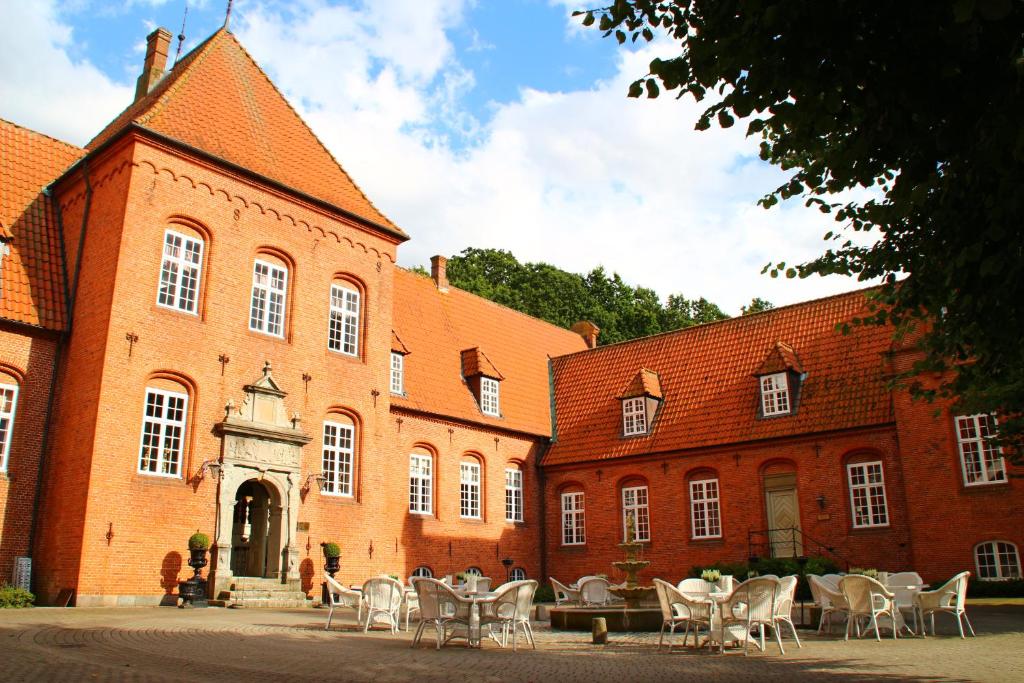 Sophiendal Manor - Best Golf Hotels in Denmark