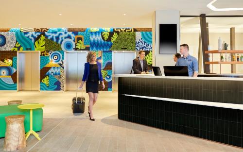 Holiday Inn Express Adelaide City Centre by IHG - Best Business Hotels in Adelaide