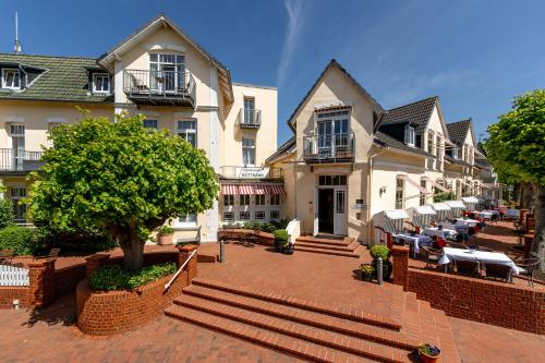 Hotel Hüttmann - Best Hotels in Schleswig-Holstein