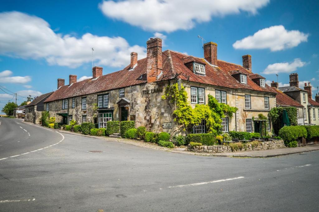 The Lamb Inn - Best Hotels in Wiltshire