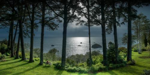 Lost Whale Inn - Best Hotels for US National Parks