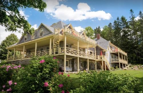 Acadia Bay Inn - Best Hotels in Maine