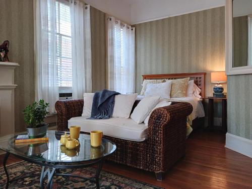 Rosemont B&B Cottages - Best Hotels in Arkansas