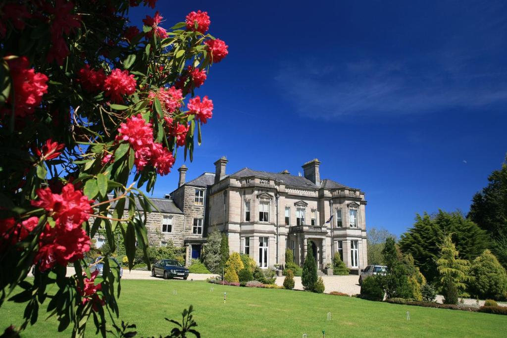Tre-Ysgawen Hall & Spa - Best Spa Hotels in Wales